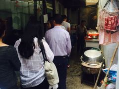 -张阿三馄饨店