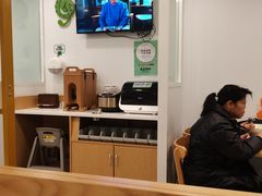 -老乡鸡(亳州路天庆大厦店)