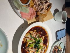 -江城小馆陕南妈妈菜·全球旅行餐厅(钟楼店)