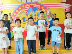 -蓝话筒·少儿成人演讲口才·主持朗诵·戏剧表演(大华第一坊店)