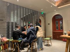 等位区-星巴克臻选(北京前门大街店)