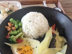 麻辣小龙虾饭-海盗虾饭·剥好的小龙虾饭(SOHO尚都店)