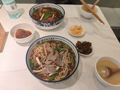 -镇南锅盖面馆(解放路店)