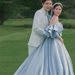 -雪中彩影婚纱摄影·微光艺术中心