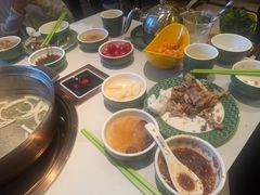 -润园四季椰子鸡火锅(卓越INTOWN店)