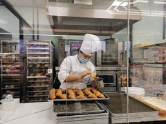 面包甜点陈列柜-味多美(江桥万达店)