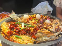 -鸣记脆皮烤鱼·海鲜烤鱼(三八广场店)