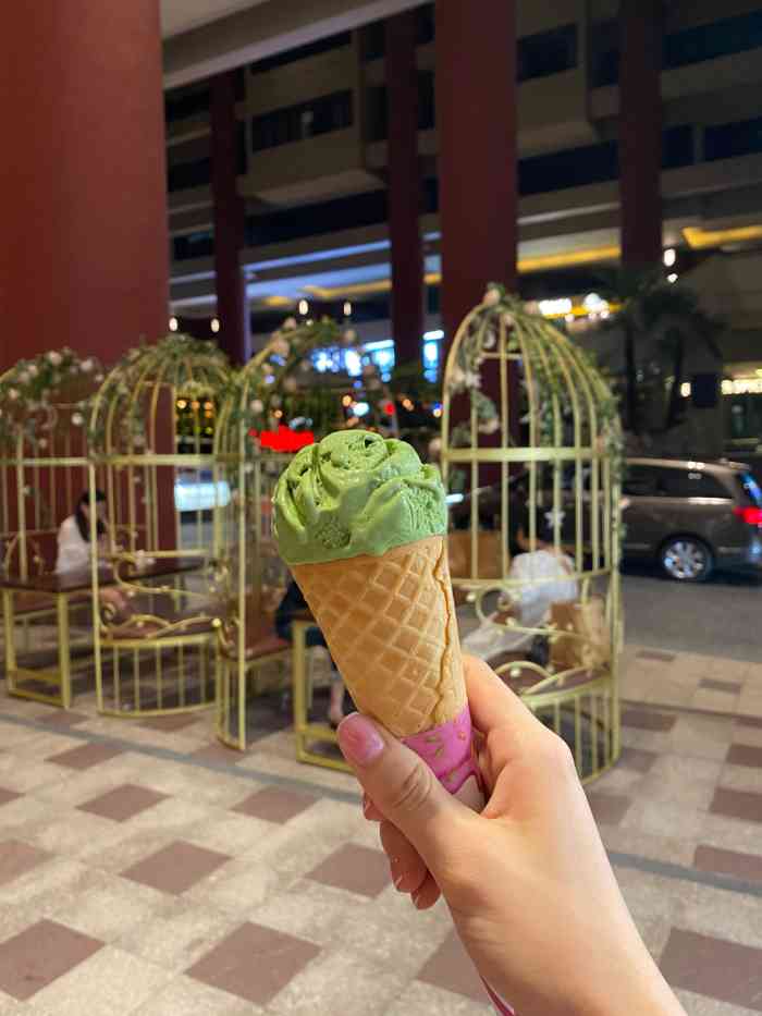 gelato divino帝梵诺(上海商城店)-"昨晚在商城吃饭出来,突然想吃