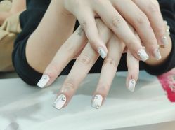 -瞧·享轻奢美甲美睫