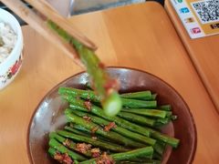 -有红鸡毛店·砂锅菜(抚琴夜市店)