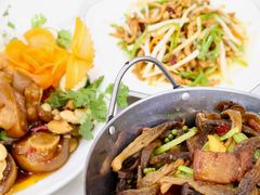 -丹水桥地锅鱼·翘嘴鲌·地方特色全鱼宴(丹江口大坝店)