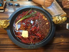 -黄潇洒老火锅(九眼桥宏济巷店)