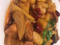 鳇鱼炖土豆-胖姐渔村(中源大道店)