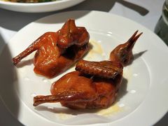 脆炸乳鸽-荣小馆(安达仕店)