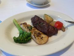 -马克西姆俄罗斯餐厅(通亚街店)