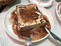 漏奶华-东鑫记港式茶餐厅(南京东路店)