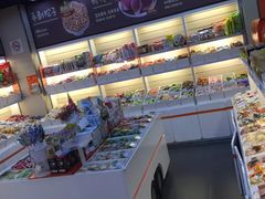 -来伊份(瑞虹天地瑞虹坊店)
