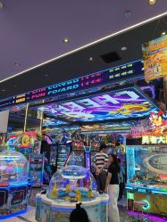 -卡通尼乐园(景枫中心店)