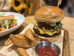 -魏客咖啡(中铁中心店)