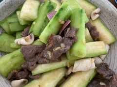 丝瓜炒牛肉和鱿鱼-禾气食店