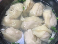 三鲜大馄饨-万寿斋(山阴路店)