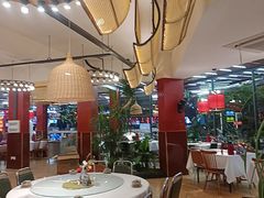 -刘姐啤酒鱼民族演艺餐厅(西街总店)
