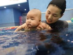 -龙格亲子游泳•水育早教运动中心