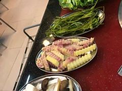 -老石黑山羊毛驴肉火锅(金凯广场店)