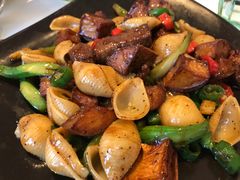 杏鲍菇炒牛柳粒-港丽餐厅(高德置地店)