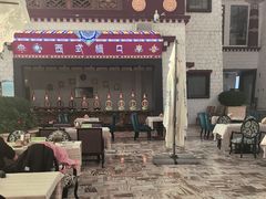 -拉萨圣地天堂洲际大饭店-自助餐厅