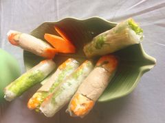 虾肉米纸卷-Mekong Rest Stop