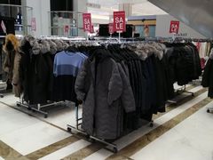 -资和信百货商场