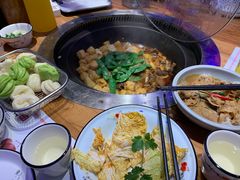 -山河屯铁锅炖·非遗东北菜(南山店)