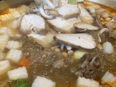 -顶顶汤火牛排火锅·经典铜锅涮肉