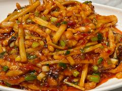 -渝信川菜 · 川味家常菜(财富购物中心店)