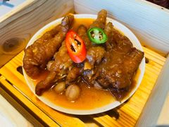 百合酱汁蒸鸡爪-馋遇江南·精致湖景雅宴(东方之门店)