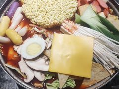 芝士肥牛年糕火锅-Meet Sun韩式大排档(五一广场7MALL店)
