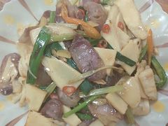 -始兴县农家小院餐馆