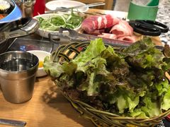 -江南猪肉商会无限续吃(弘大店)