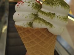 -DQ·蛋糕·冰淇淋(周浦万达店)