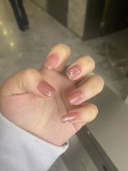 -UGIRL有个美甲