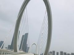 -南京眼步行桥