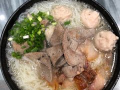 猪肝叉烧米粉-鑫馨餐厅