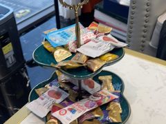 -尊卡诺高级西装礼服定制(江东中路店)