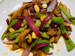 -蒙亨·阿木图赛(乌兰察布天恒广场店)
