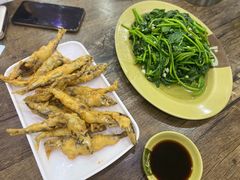 椒盐多春鱼-贞姨美食·老字号海鲜大排档