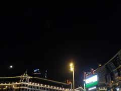 -人民防洪胜利纪念塔