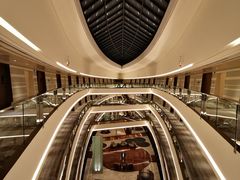 -上海滴水湖皇冠假日酒店