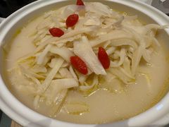 -桂满陇·手作小笼包&江南叫花鸡(中山公园店)
