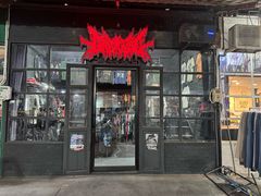 -席娜卡琳火车铁道夜市